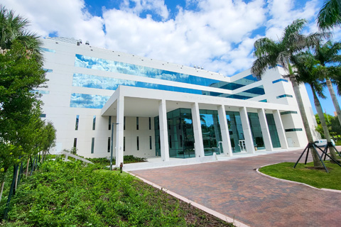  The highly specialized, 94,000-square-foot Frost Institute for Chemistry and Molecular Science will focus on research at the molecular level. Photo: Joshua Prezant/University of Miami 