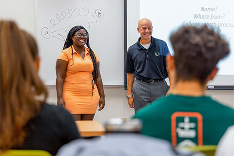  Esther Alexandre and John Haller, vice president of enrollment management, teach a First-Year Directions course on Wednesday, Aug. 24. Photo: Matthew Rembold/University of Miami 